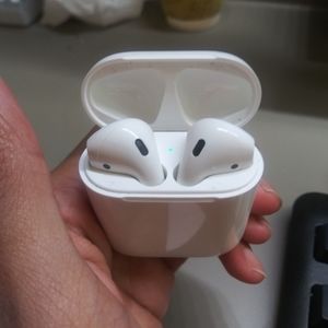Apple Airpods